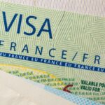 Visados y Permisos de Residencia en Francia: Guía Completa para Latinoamericanos